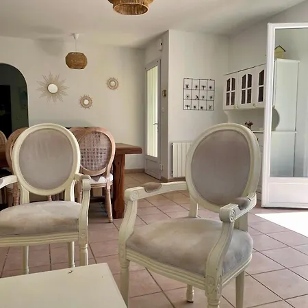 بيت للعطل L'echappee - 3 Bedrooms - Parking - Garden & Barbecue لي سابلِ دولونْ