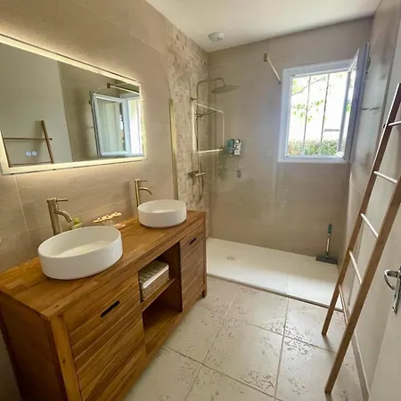 Holiday home L'echappee - 3 Bedrooms - Parking - Garden & Barbecue